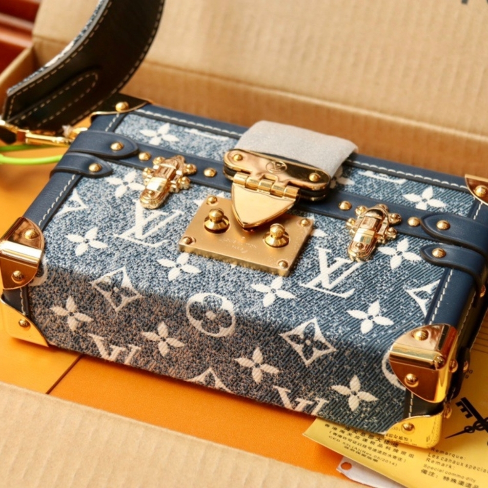 <AUTHENTIC>Louis Vuitton bag - image 5